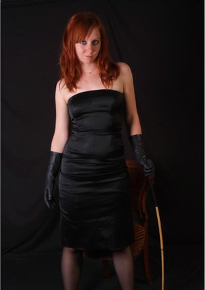 Ladies In Leatherg Loves offers a free xxx photo gallery with hot babe in femdom porn